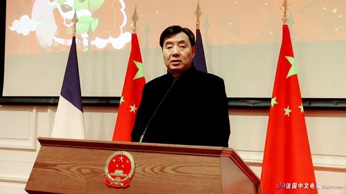 文章附图