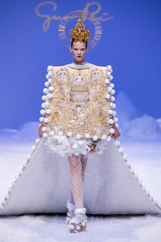 Guo_Pei_HCSS20_Look_022B_副本.jpg